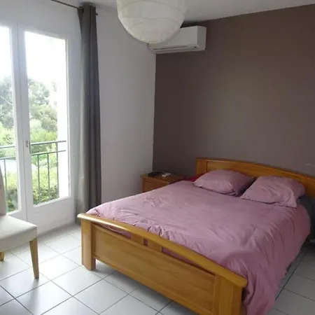Ferienhaus Carpe Diem : Mer, Montagne Et Jacuzzi *